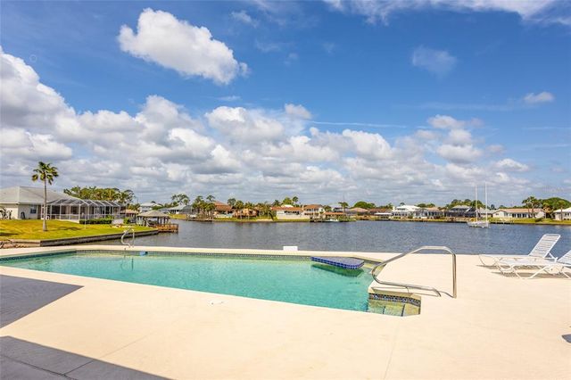 29 COLLINGTON COURT, Palm Coast, FL 32137