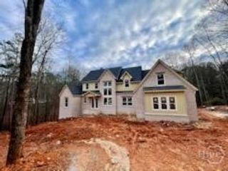 242 Carriage Avenue, Jefferson, GA 30549