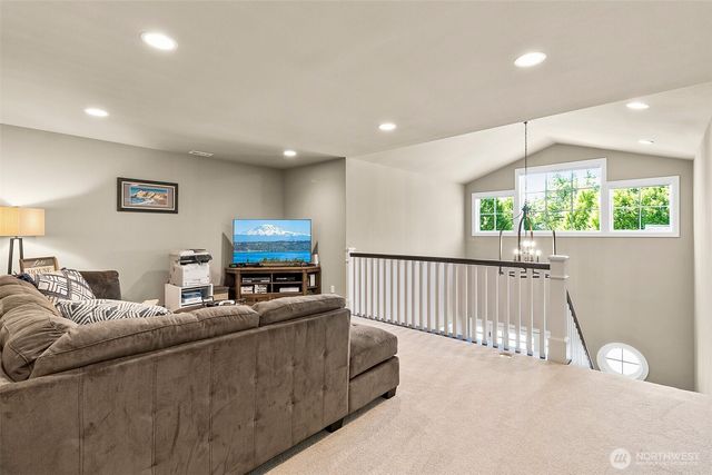 29012 218th Avenue SE, Black Diamond, WA 98010