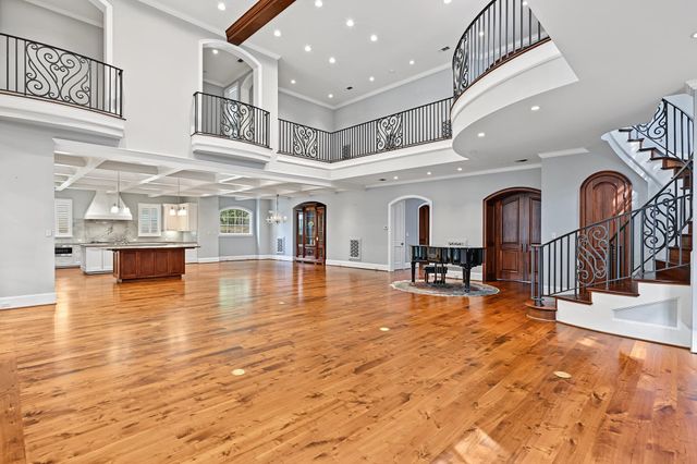 3223 Albans Road, West University Place, TX 77005