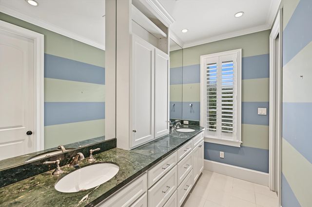 3223 Albans Road, West University Place, TX 77005