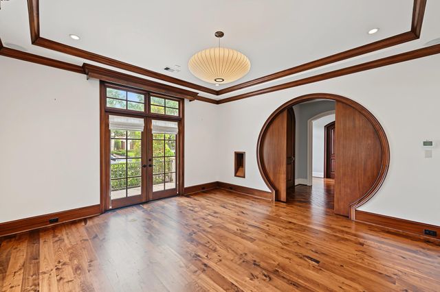 3223 Albans Road, West University Place, TX 77005