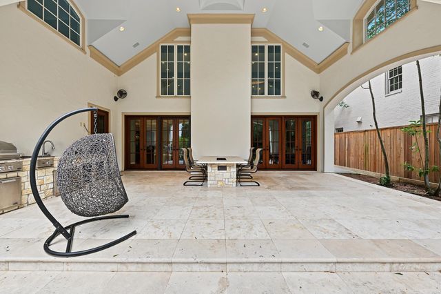 3223 Albans Road, West University Place, TX 77005