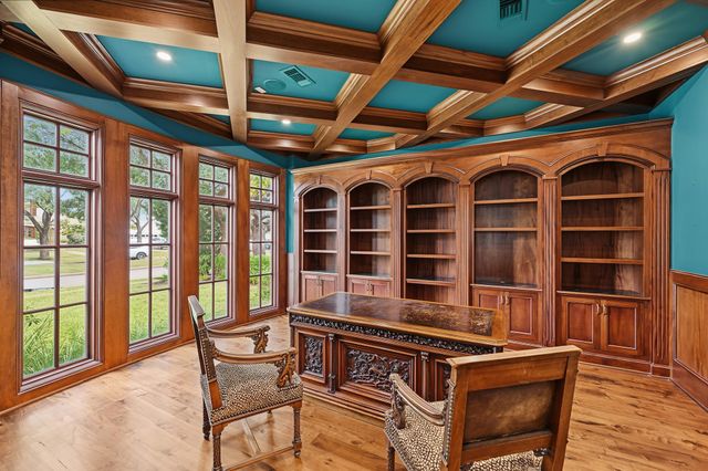 3223 Albans Road, West University Place, TX 77005