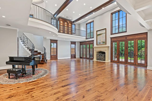 3223 Albans Road, West University Place, TX 77005