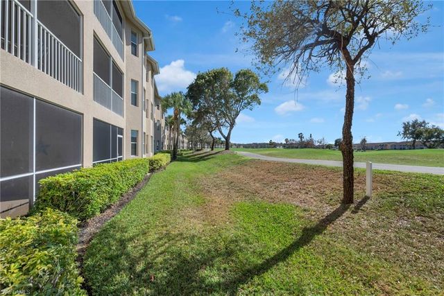 2690 Cypress Trace CIR 3214, Naples, FL 34119