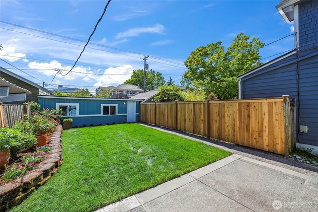 210 N Yakima Avenue, Tacoma, WA 98403