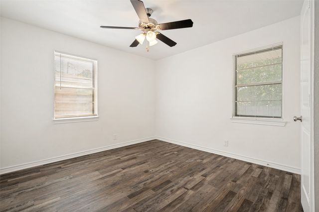 706 Goodyear Street, Irving, TX 75062