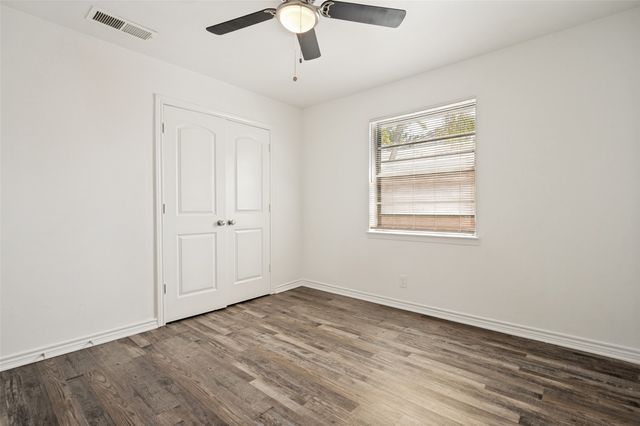 706 Goodyear Street, Irving, TX 75062
