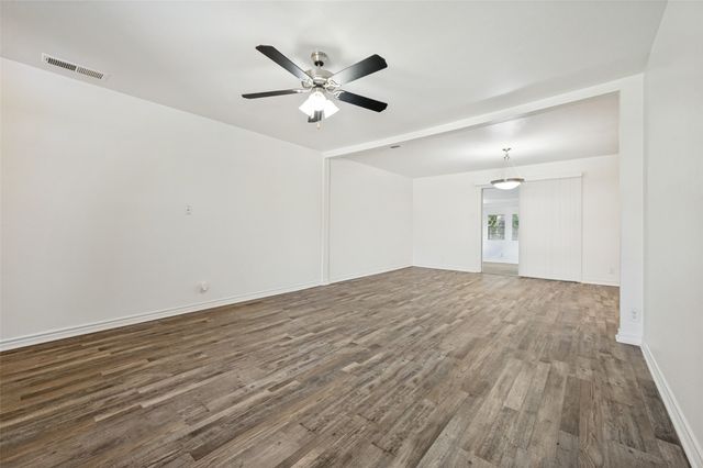 706 Goodyear Street, Irving, TX 75062