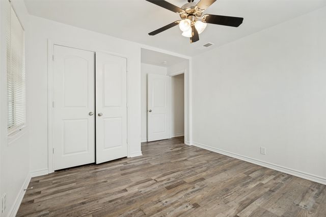 706 Goodyear Street, Irving, TX 75062