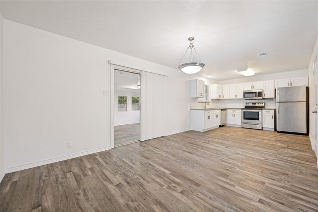 706 Goodyear Street, Irving, TX 75062