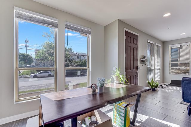 6814 E Riverside DR 61, Austin, TX 78741