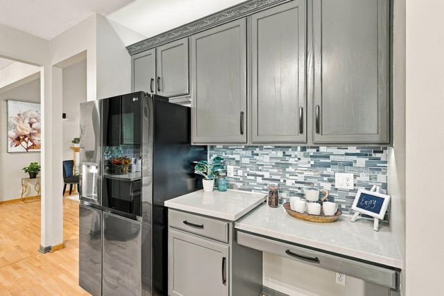 6621 Carlisle Curve, Shakopee, MN 55379