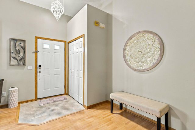 6621 Carlisle Curve, Shakopee, MN 55379