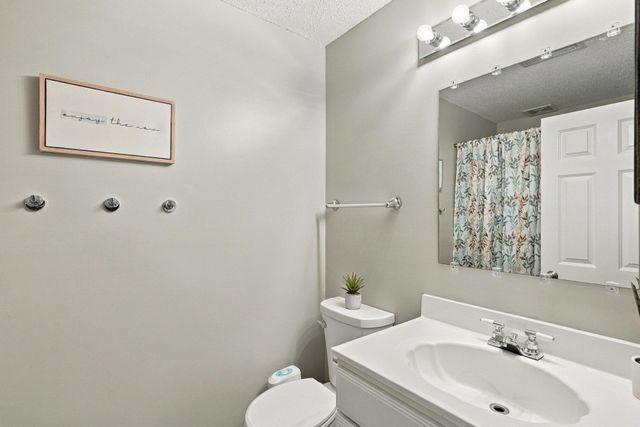 6621 Carlisle Curve, Shakopee, MN 55379