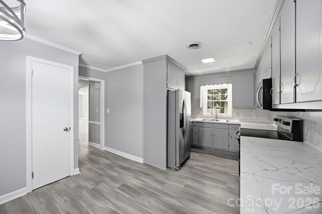 8285 Us Highway 52 Highway, Rockwell, NC 28138