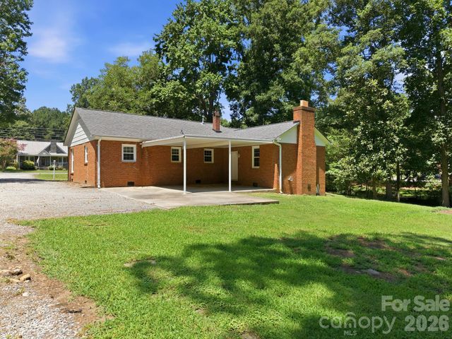 8285 Us Highway 52 Highway, Rockwell, NC 28138