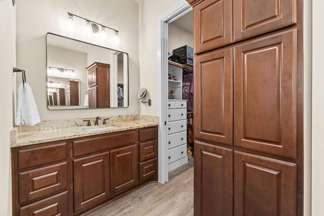 337 Golden Eagle LN, Dripping Springs, TX 78620