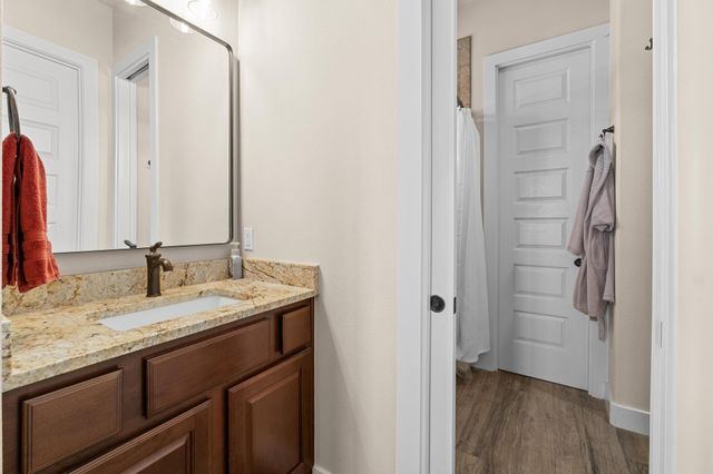 337 Golden Eagle LN, Dripping Springs, TX 78620