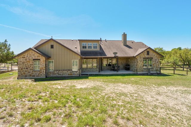 337 Golden Eagle LN, Dripping Springs, TX 78620