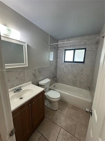 5940 NW 20th St 44, Lauderhill, FL 33313