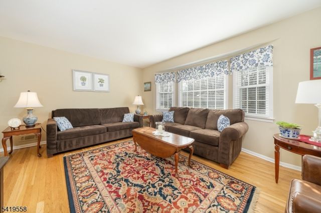 199 Hickson Dr, New Providence Boro, NJ 07974