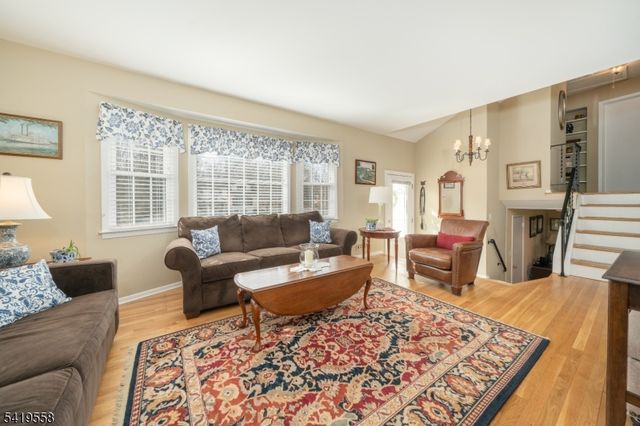 199 Hickson Dr, New Providence Boro, NJ 07974