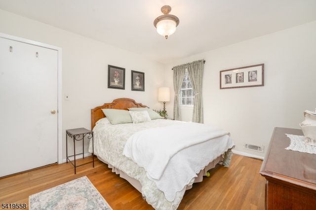 199 Hickson Dr, New Providence Boro, NJ 07974