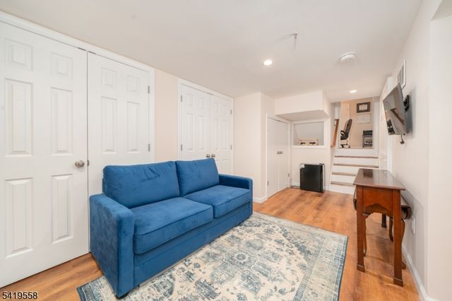 199 Hickson Dr, New Providence Boro, NJ 07974