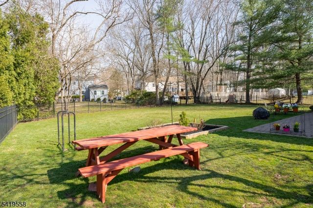 199 Hickson Dr, New Providence Boro, NJ 07974