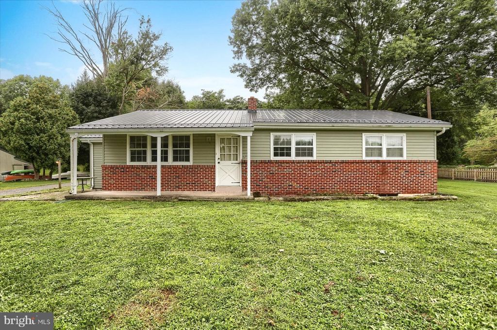 2726 SUSQUEHANNA TRL, Newport, PA 17074