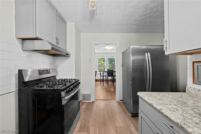 819 Keeney Street, Akron, OH 44310
