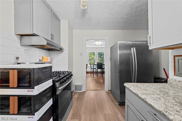 819 Keeney Street, Akron, OH 44310