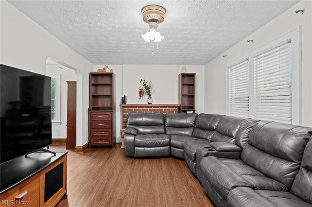 819 Keeney Street, Akron, OH 44310