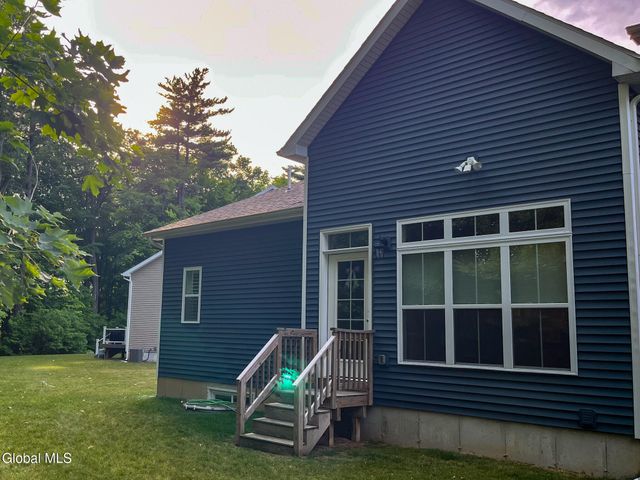 36C Idared Lane, Clifton Park, NY 12065