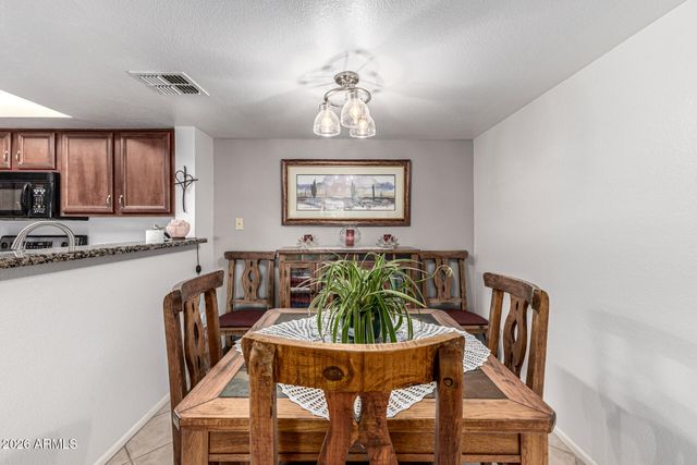 5757 W EUGIE Avenue 1027, Glendale, AZ 85304