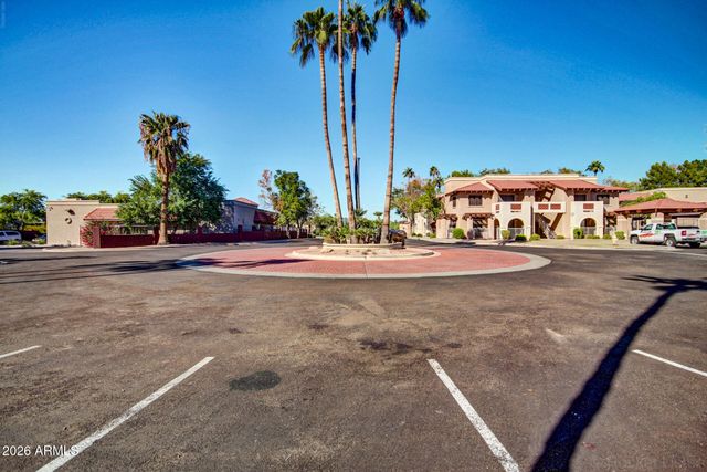 5757 W EUGIE Avenue 1027, Glendale, AZ 85304