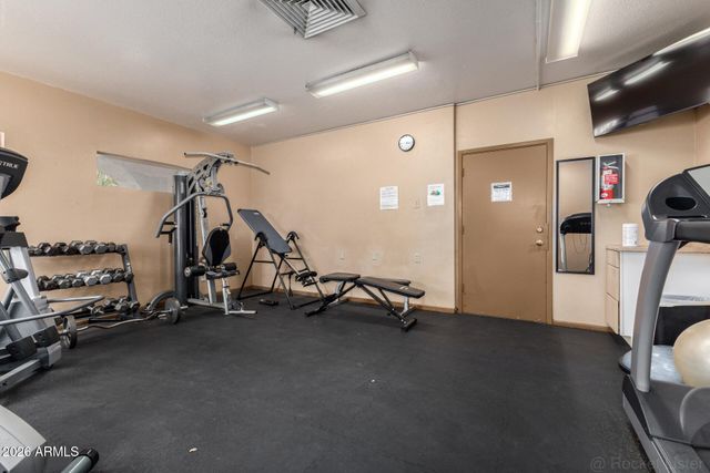 5757 W EUGIE Avenue 1027, Glendale, AZ 85304