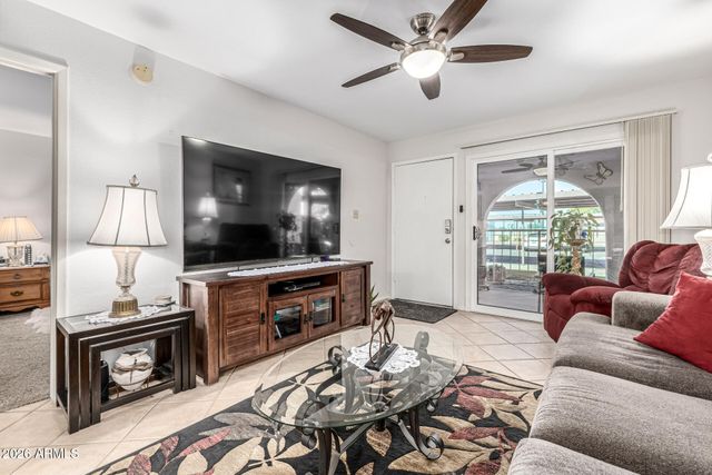 5757 W EUGIE Avenue 1027, Glendale, AZ 85304