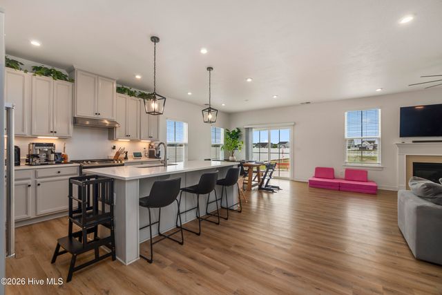 112 Glenmoor Path, Moyock, NC 27958