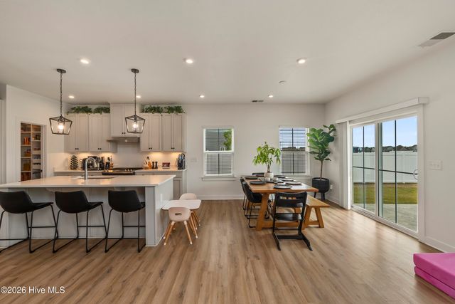 112 Glenmoor Path, Moyock, NC 27958