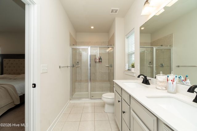 112 Glenmoor Path, Moyock, NC 27958