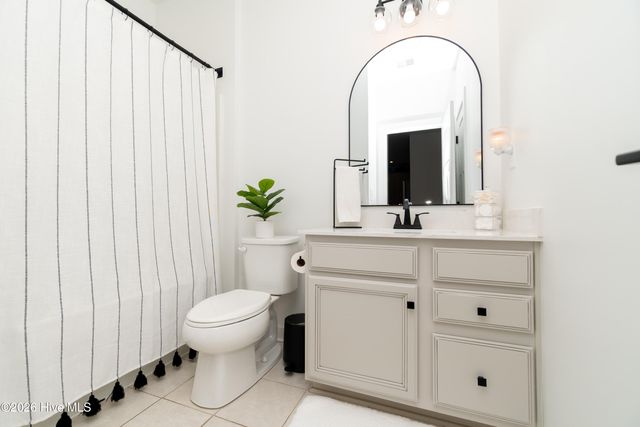 112 Glenmoor Path, Moyock, NC 27958