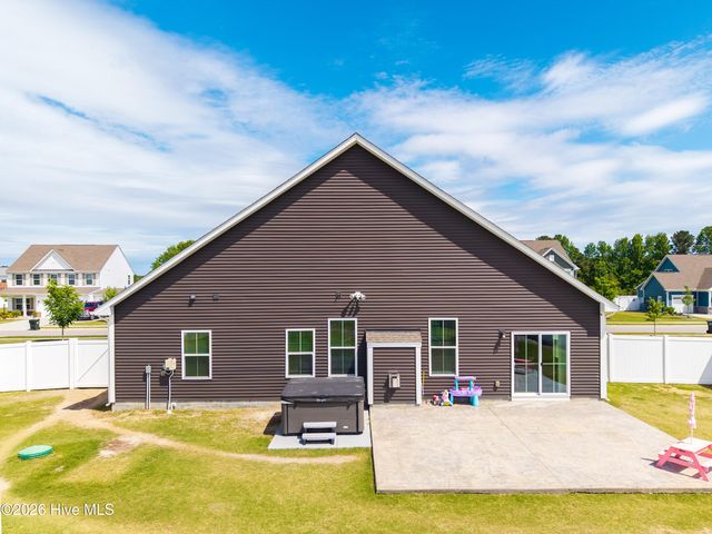 112 Glenmoor Path, Moyock, NC 27958