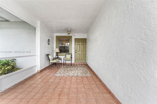 5329 Garrett Ln, West Palm Beach, FL 33417