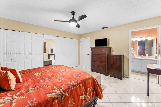 5329 Garrett Ln, West Palm Beach, FL 33417