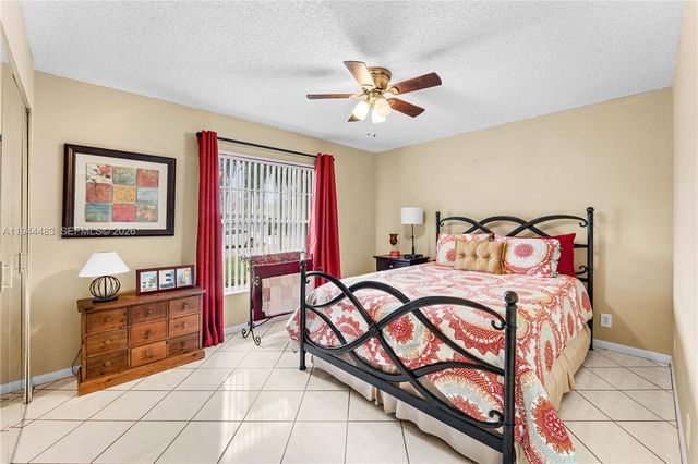 5329 Garrett Ln, West Palm Beach, FL 33417