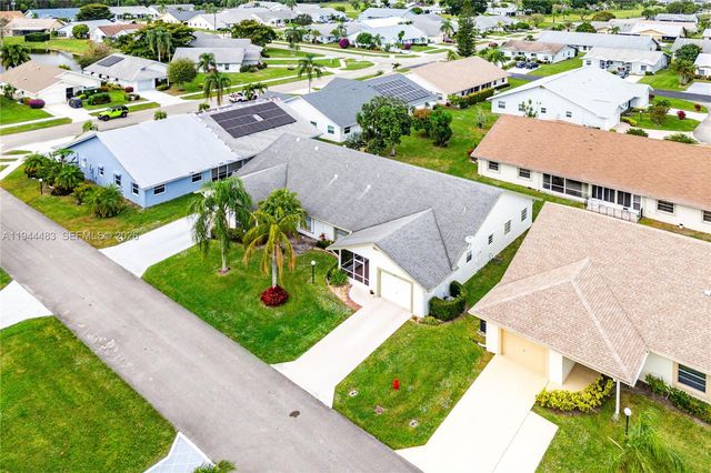 5329 Garrett Ln, West Palm Beach, FL 33417