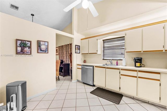 5329 Garrett Ln, West Palm Beach, FL 33417